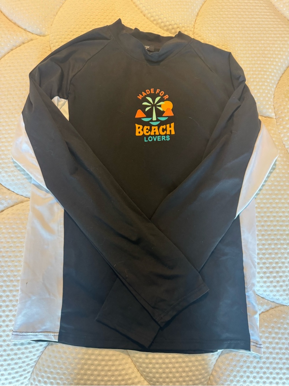 Beach Lovers Long-Sleeve Swim Hoodie - Black & White